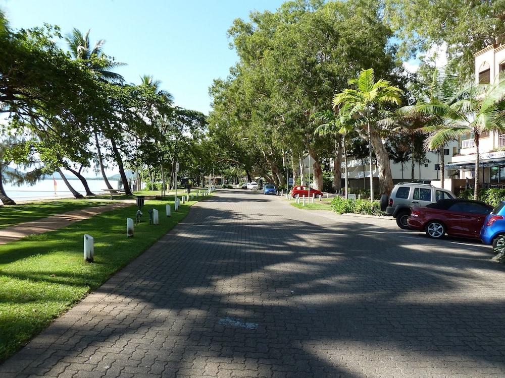 Palm Cove Tropic Apartments Экстерьер фото